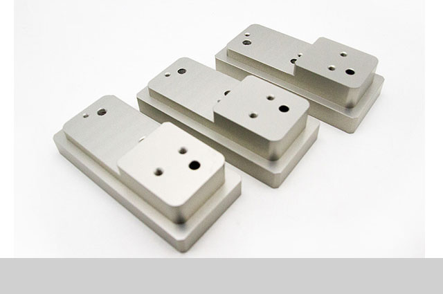 精密零件加工廠如何在CNC加工行業(yè)生存？