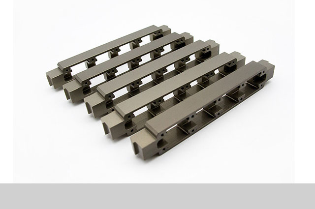 鋁產(chǎn)品加工中怎么去除油漬，讓鋁制品加工廠告訴您