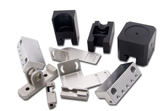 鋁合金加工廠家陽(yáng)極氧化為何要做前處理？