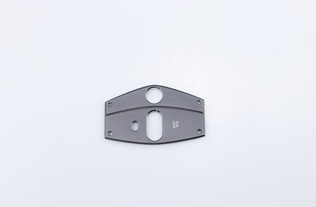 怎么通過CNC加工精密CNC加工來完成CNC加工數(shù)碼零件加工？