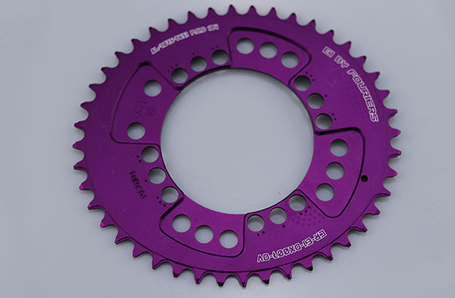 醫(yī)療零件加工中心銑頭部分有哪幾個組成？